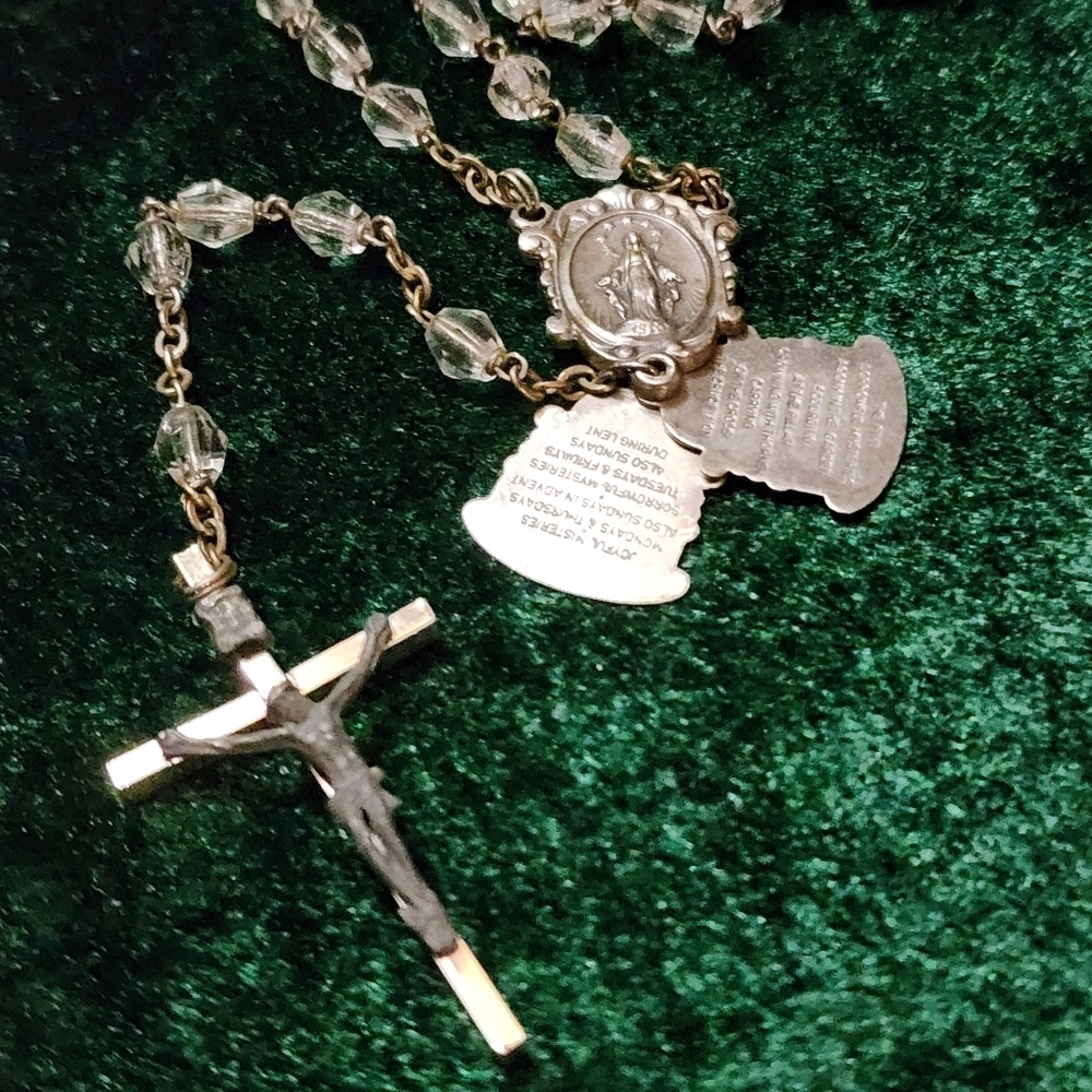 Vintage Mysteries Rosary/Mystery Centerpiece Swivel/Slide/Crystal Beads/18 IN